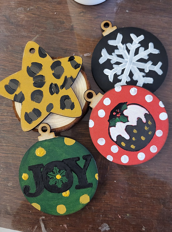 2025 CHRISTMAS DECORATIONS // SUN 14 DECEMBER